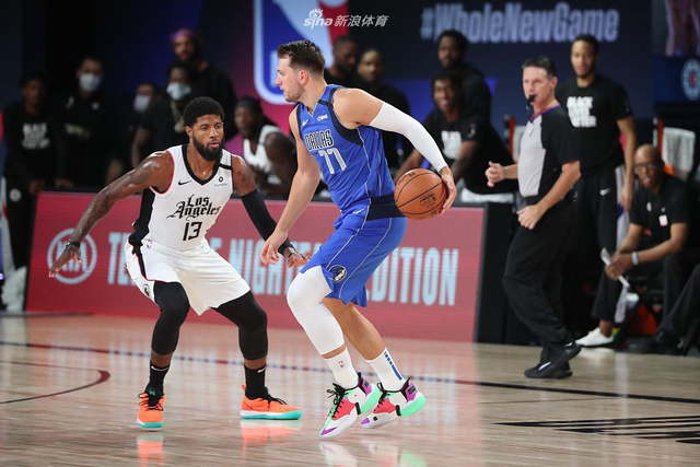 出一份独立 出一份独立